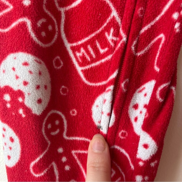 Red fleece holiday Christmas onesie pjs Kids One Piece Pajamas Set 3T girls boys - Picture 9 of 10